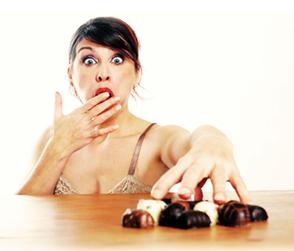 comiendo-chocolate comiendo-chocolate
